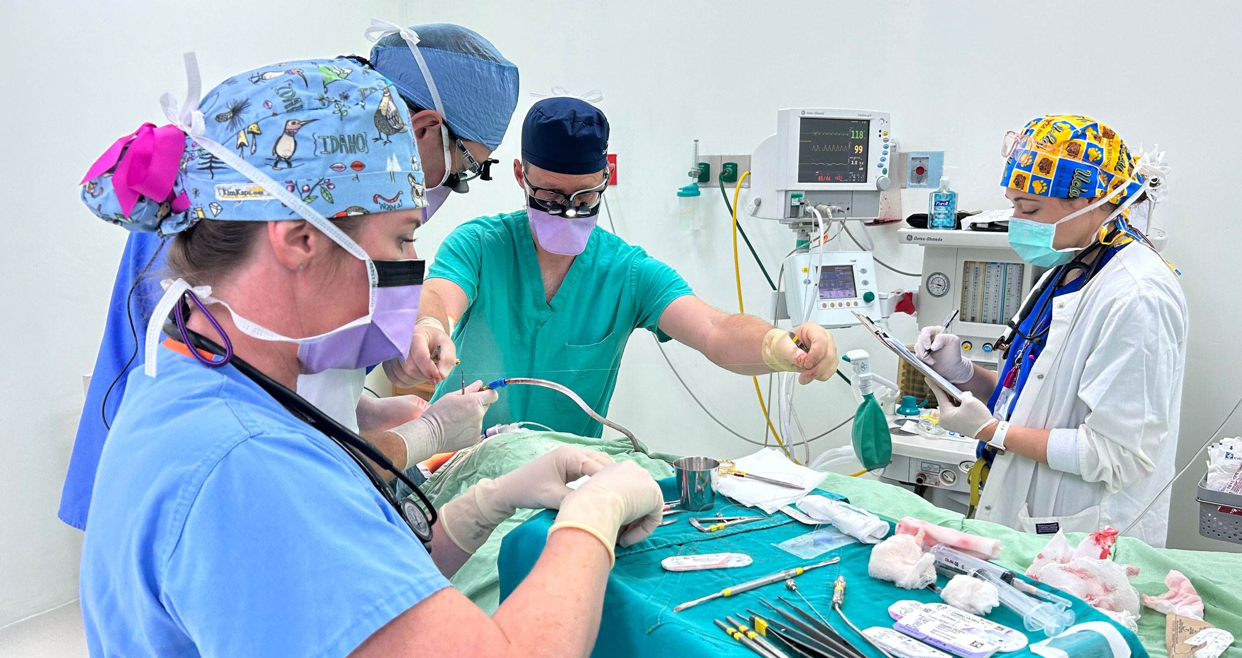 hmi missions el salvador operating room